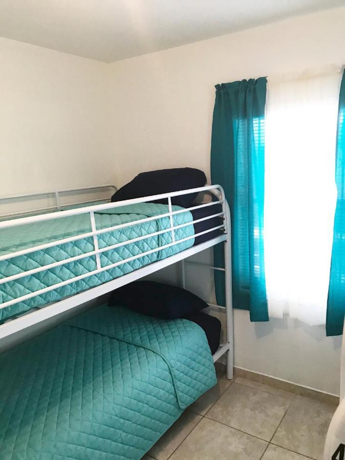Albergue Casa Rosa Women's *